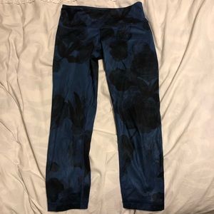 Lululemon flower crop leggings